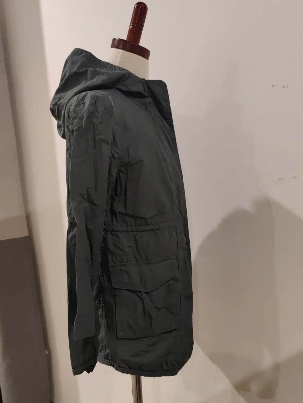 New!GAP Hooded Girls Lightweight Utilitycore Windbreaker Jacket in Olive Green